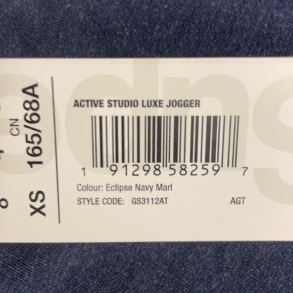 Super Dry Yoga Studio luxe jogger - Picture 4 of 4